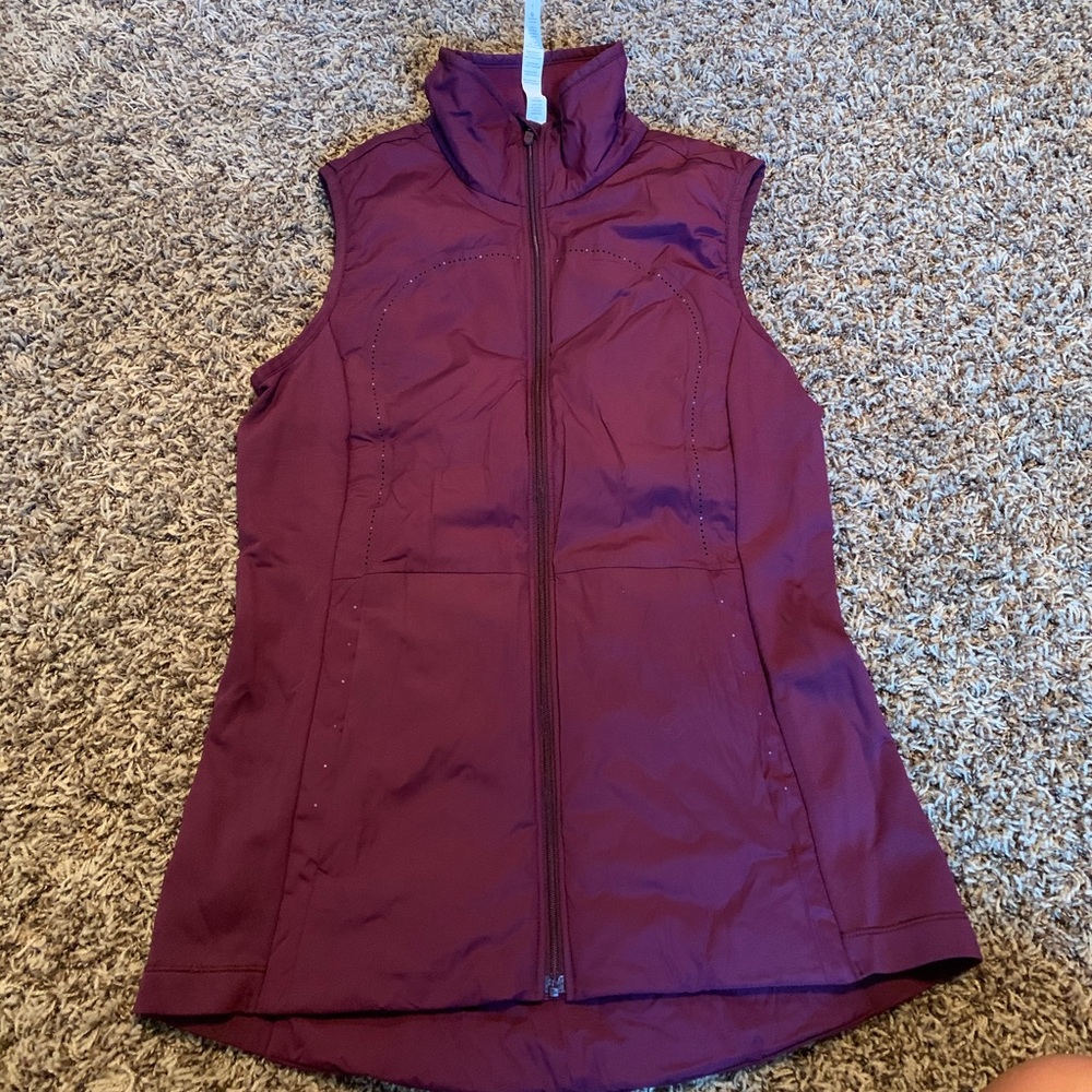 Lululemon vest.